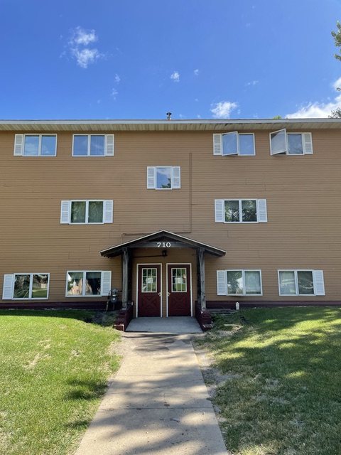 710 Apartments apartments